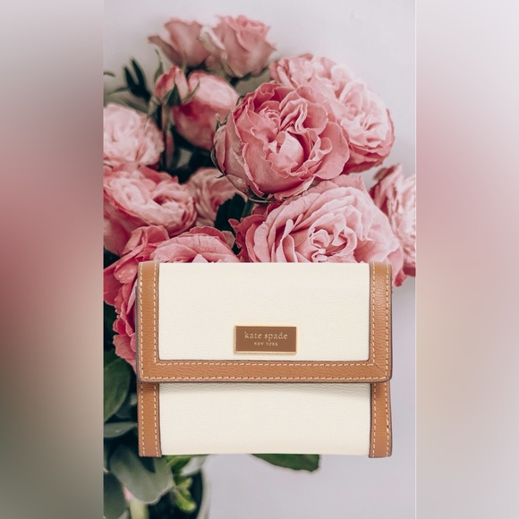 Kate Spade EUC Cameron Street Rose and Cream Saffiano  Kate Spade Cream and Tan Leather Wallet